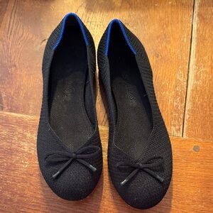 Rothy's Women's Black and Blue Ballet Flats